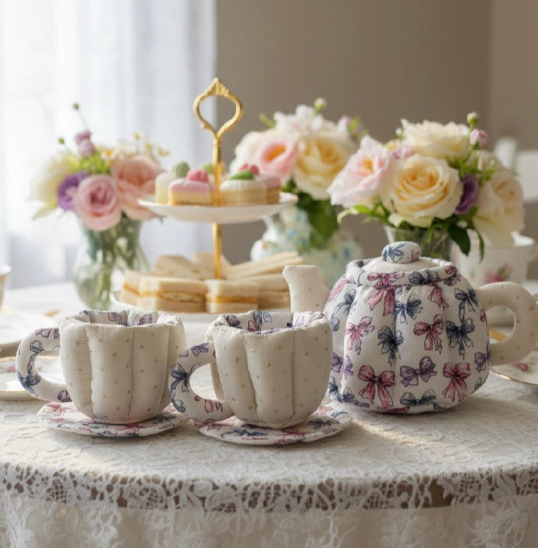 Teapot Set - Bows & Gold Spots