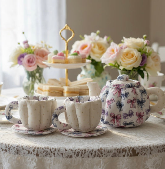 Teapot Set - Bows & Gold Spots