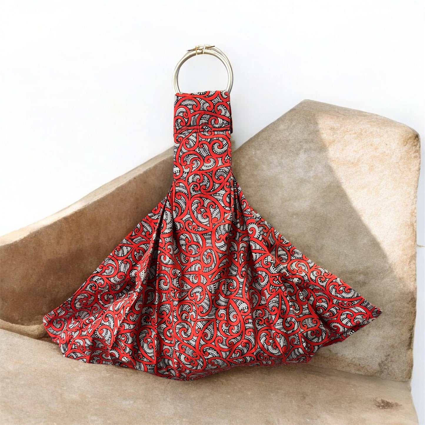 Midwife weigh sling - Te Koripi wae o Maui Red