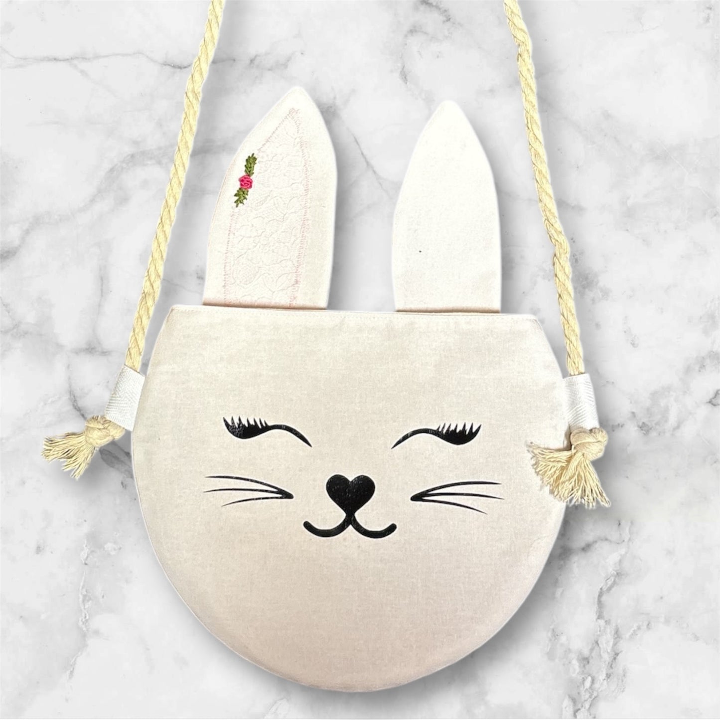 Bunny bag with embroidery ear